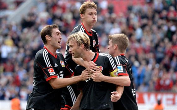 Leverkusen celebrate lead against Hannover 96