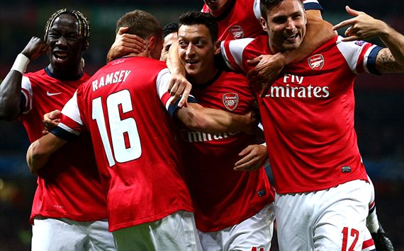 Mesut Ozil Arsenal Napoli Champions League 10012013