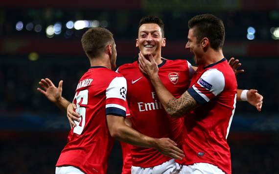 UEFA Champions League_Arsenal v SSC Napoli, Mesut Oezil, Aaron Ramsey, Olivier Giroud