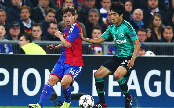 Atsuto Uchida Basel v Schalke UEFA Champions League 10012013