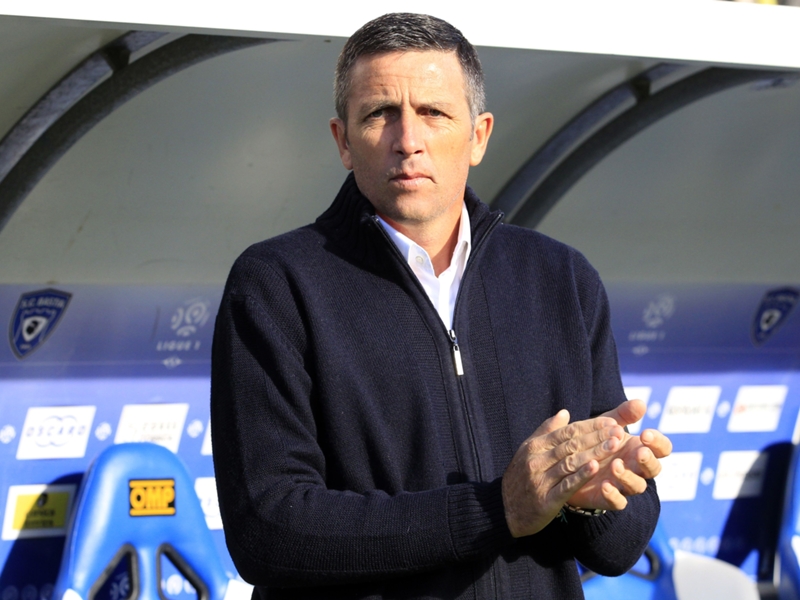 VIDÉO - Thierry Laurey (Strasbourg) sur Neymar :