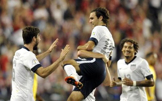 Graham Zusi, USA, 10112013