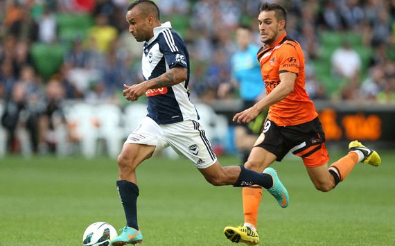 ARCHIE THOMPSON JACK HINGERT MELBOURNE VICTORY V BRISBANE ROAR A-LEAGUE 12152012