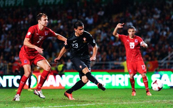 Helder Postiga scores during the match between Portugal and Luxembourg