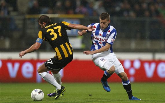 KASHIA FINNBOGASON HEERENVEEN VITESSE EREDIVISIE 19102013