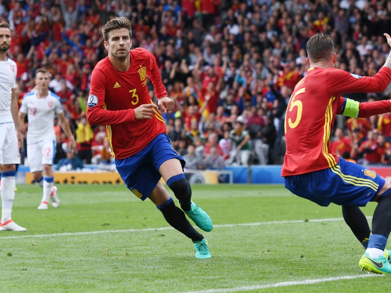 Piqué : "Mon travail est mieux considéré quand je ne parle pas"