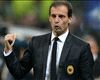 Il Milan sfida l'Ajax, Allegri s'aggrappa 'all'albero di Natale' e fa fuori Mexes