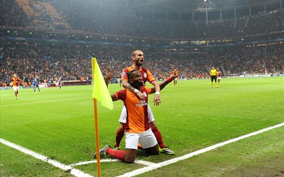 GALATASARAY COPENHAGEN DIDIER DROGBA WESLEY SNEIJDER