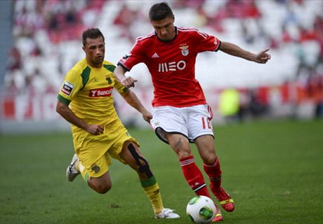 Atletico agree deal for Siqueira