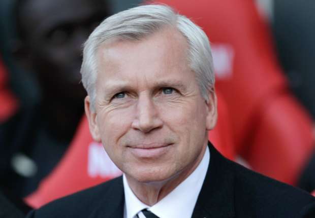 Newcastle boss Pardew wants positive response against Manchester City