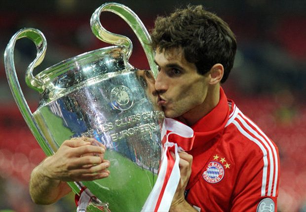 Martinez: Bayern can defend all five titles in 2014