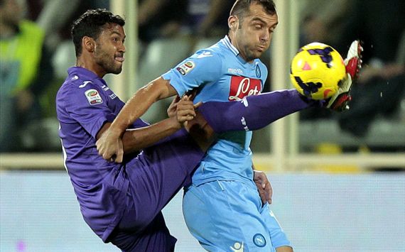Marvin Compper Goran Pandev Fiorentina Napoli Serie A