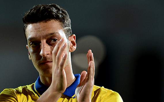 Mesut Ozil Arsenal Marseille Champions League 09182013