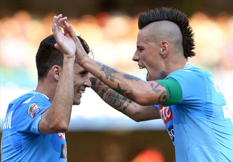 Callejon cuts the gap with Roma