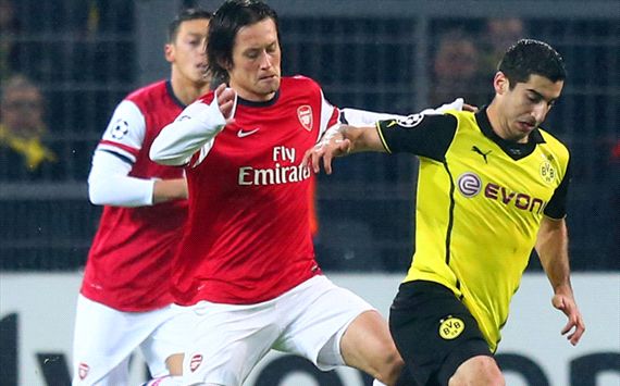 Henrik Mkhitaryan; Tomas Rosicky Borussia Dortmund vs FC Arsenal Champions League 06112013