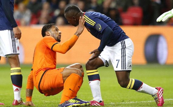 Lens - Amero agression Netherlands - Colombia 19112013