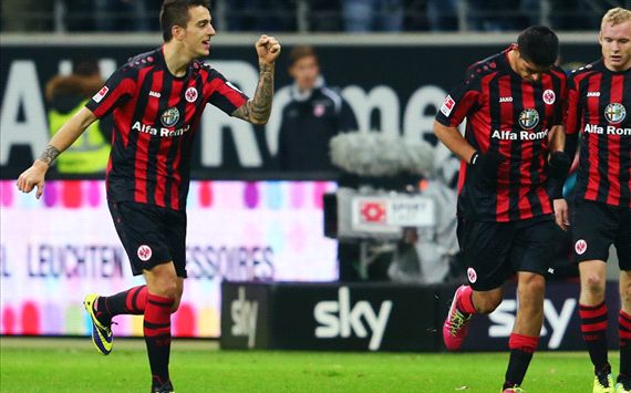 Joselu jubelt gegen Schalke (Frankfurt - Schalke)