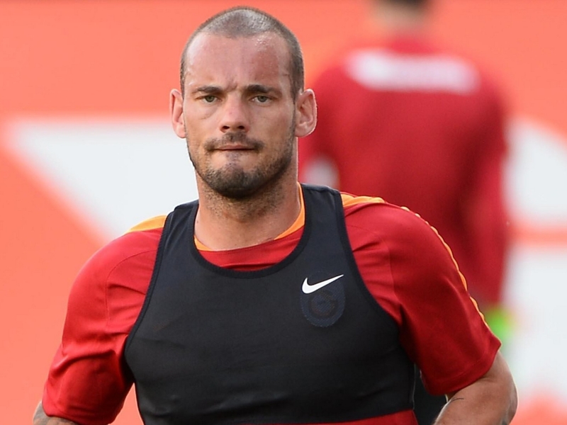 Pays-Bas, Sneijder incertain pour le match face à la France