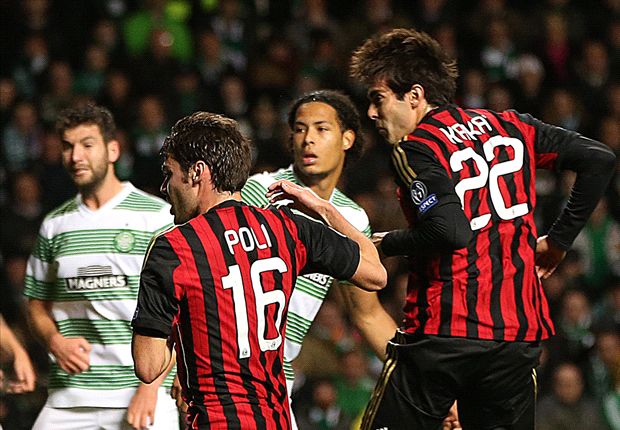 Kaká comemora novo gol na Champions pelo Milan: "É lindo"
