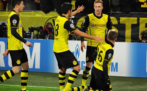 Jakub Blaszczykowski & Marco Reus Borussia Dortmund SSC Napoli Champions League 11262013