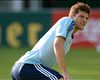 Lutut Mario Gomez Masih Bengkak