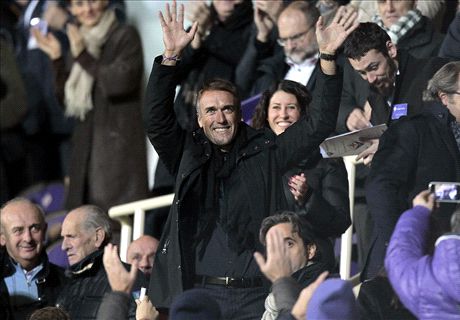 Batistuta Tertarik Latih Fiorentina