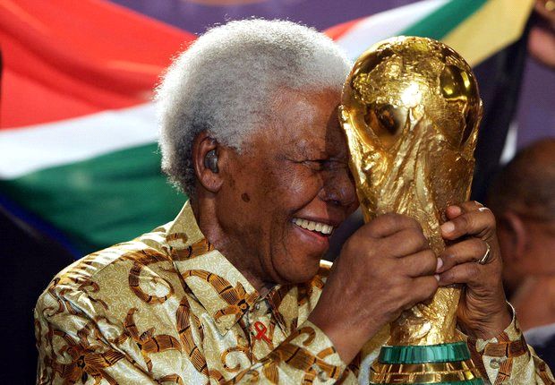 خداحافظی با ماندلا، مردی که جام جهانی را به آفریقا برد