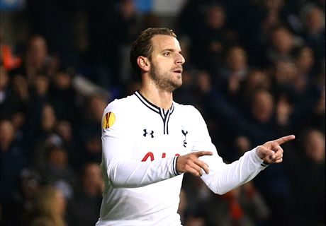 Soldado bags hat-trick as Spurs shine