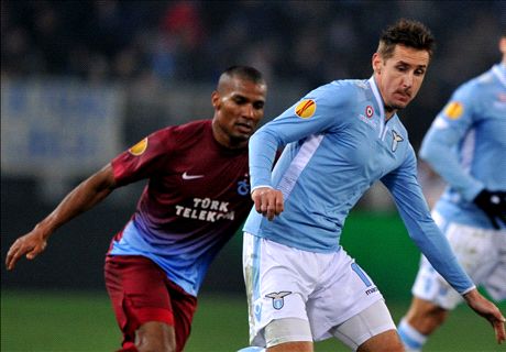 Klose dementiert Kontakt zu Bayer