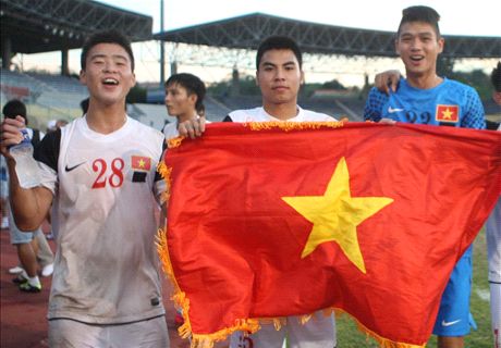 NÓNG: Hai tuyển thủ U19 Việt Nam sang Nhật Bản thử việc
