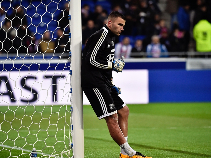 Olympique lyonnais, Anthony Lopes : "Être plus méchants"