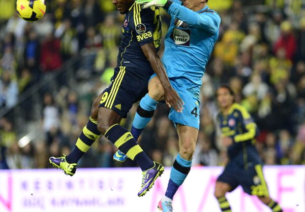 Emmanuel Emenike challenges for the ball at the weekend