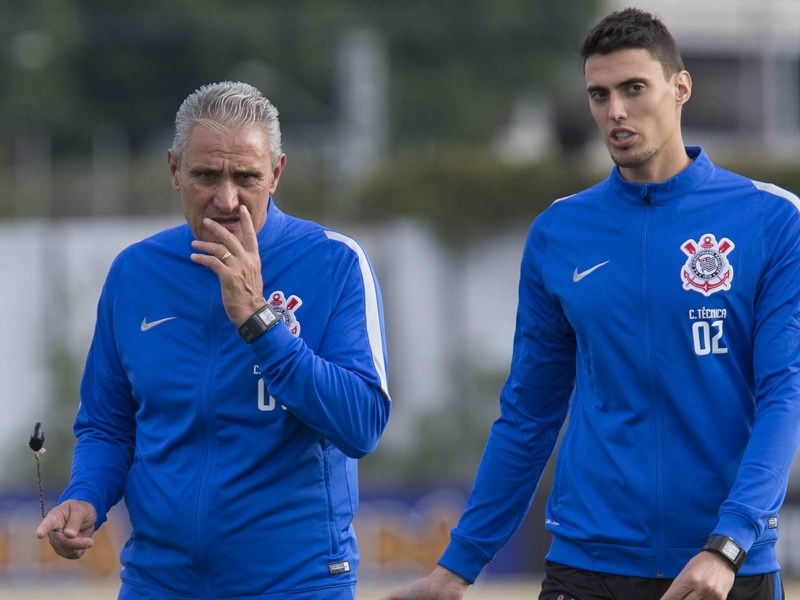 Brazil coach sends son to China to observe expats