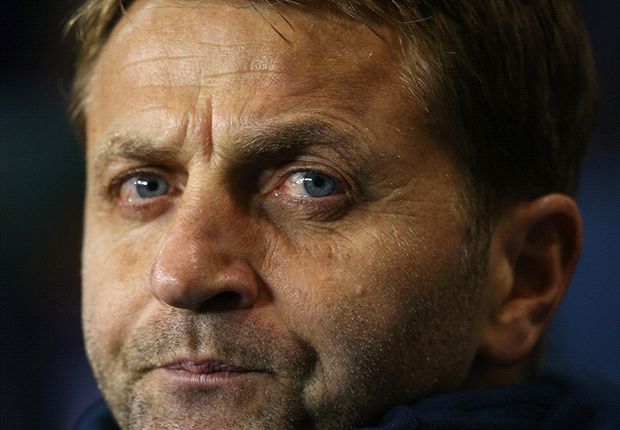 Sherwood blames Arsenal defeat on injuries