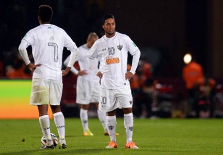 Ronaldinho maître ès coup-franc
