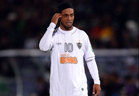 Ronaldinho pide más minutos de juego y admite su mal momento