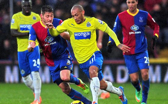Yoan Gouffran Joel Ward. Crystal Palace Newcastle 12212013