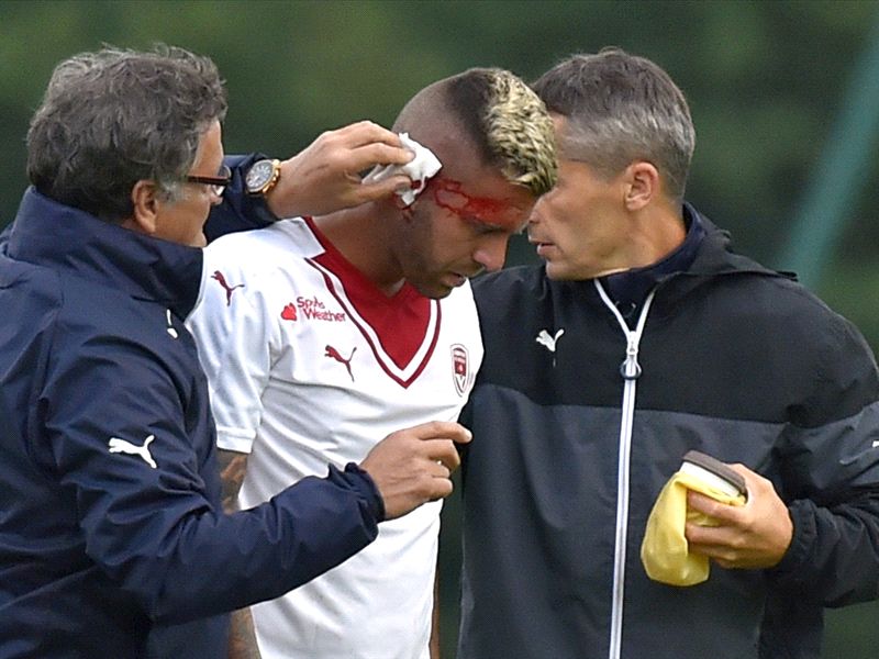 Menez suffers gruesome ear injury in Bordeaux debut