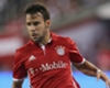 Bernat op krukken na tackle Kessié