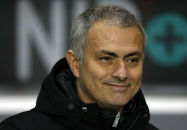 Mourinho: Liverpool have title race advantage