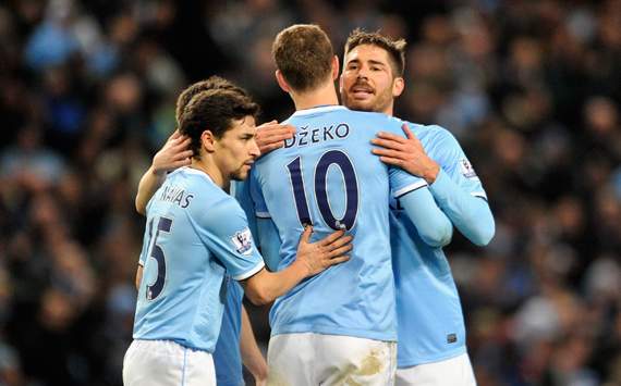 Edin Dzeko Javi Garcia (r) and Jesus Navas (l) Manchester City v Crystal Palace - Premier League12282013
