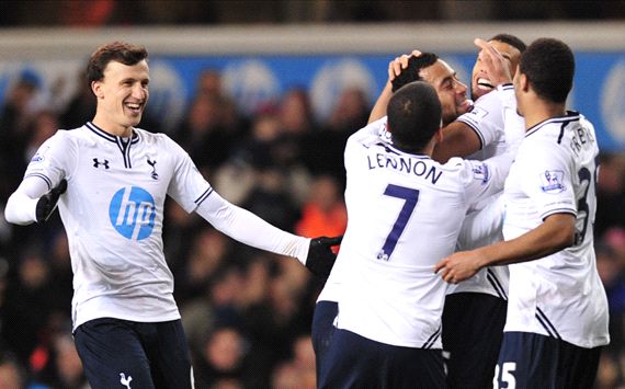 Mousa Dembele Tottenham Hotspur Stoke City 12292014