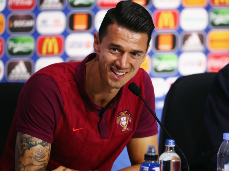 Puel rules out Fonte sale amid Manchester United links