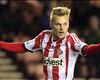 Larsson signs three-year deal at Sunderland