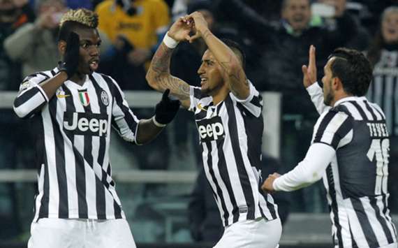 Juventus celebrate Arturo Vidal's goal