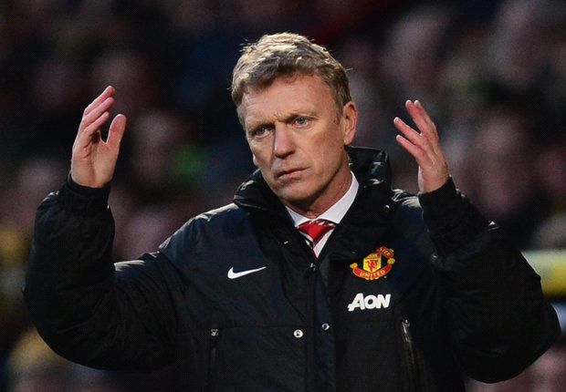 Moyes attacks Fergie critics