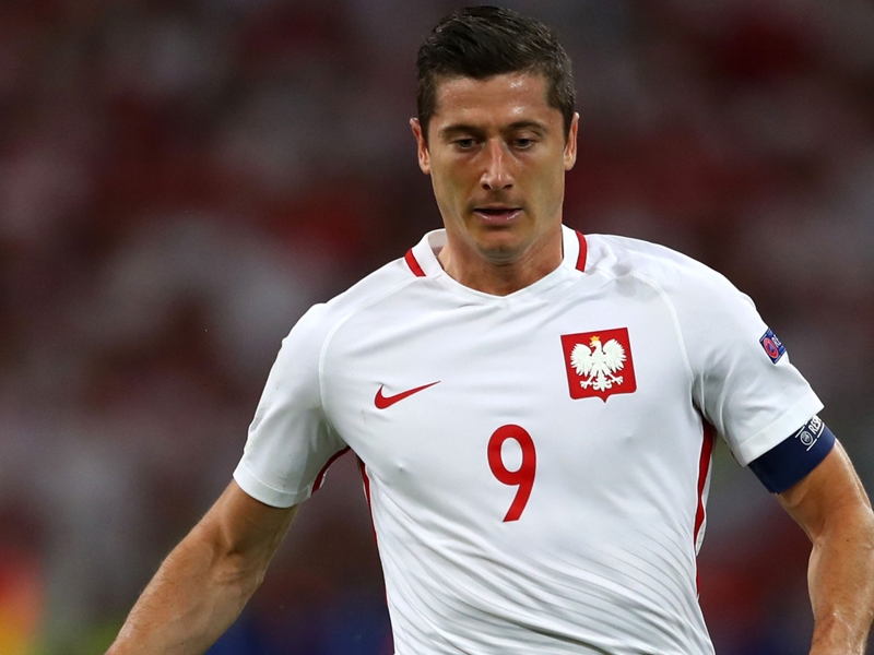 Pologne, et de huit pour Lewandowski !
