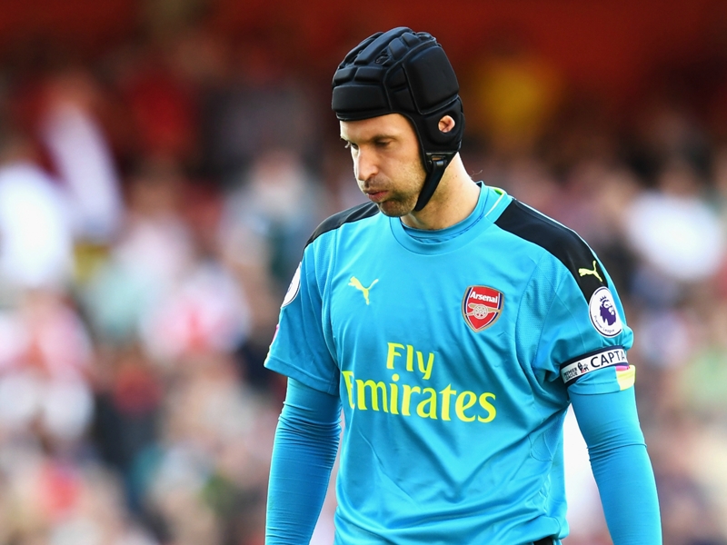 Things can only get Petr - Cech concedes four then crashes car