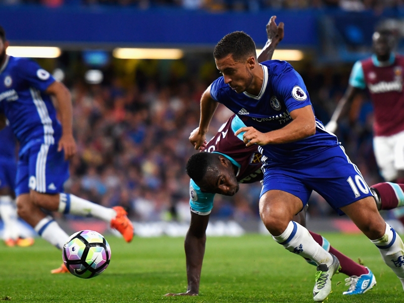 Chelsea, Hazard adresse un message à Conte : "J'aime jouer en tant que numéro 10"