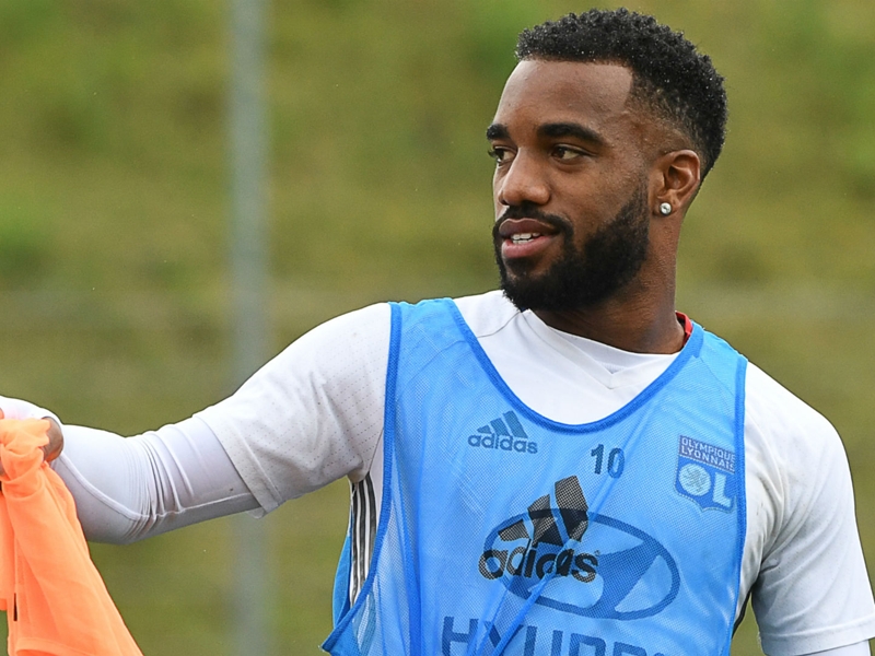 Genesio: Lacazette feels loved at Lyon